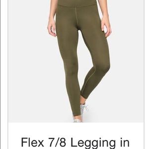 ISO 7/8 legging in VINE!!